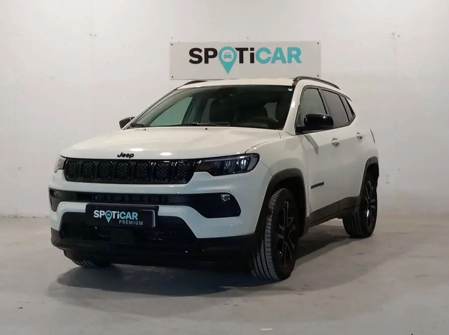 Jeep Compass eHybrid 1.5 MHEV 96kW Dct Night Eag, 33.900 €