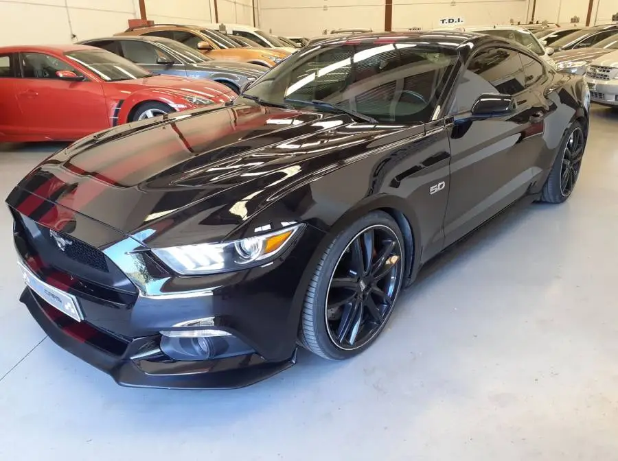 Ford Mustang 5.0 TIVCT V8 313kw GT, 38.999 €