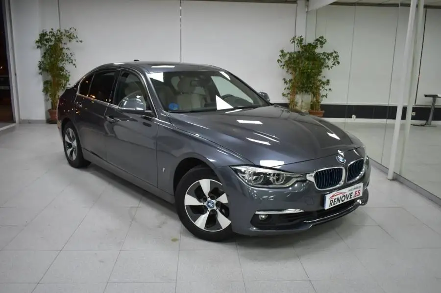 BMW Serie 3 330e, 22.500 €